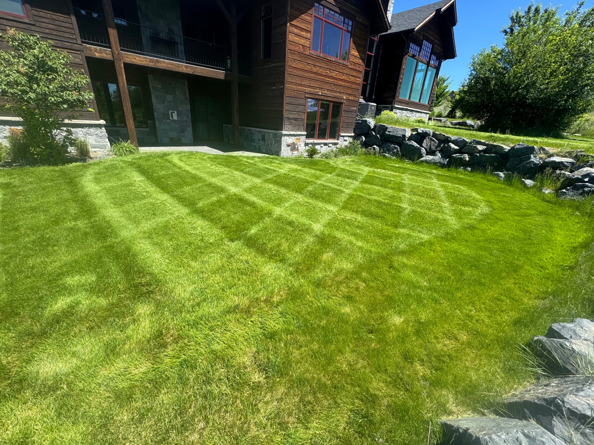 Gallery photos for Garden Beds and Lawn Care That Makes Your Yard Feel Like Home: Image #3